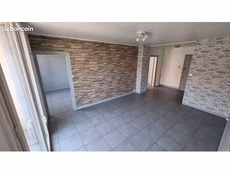 appartement t2 bis 68m²