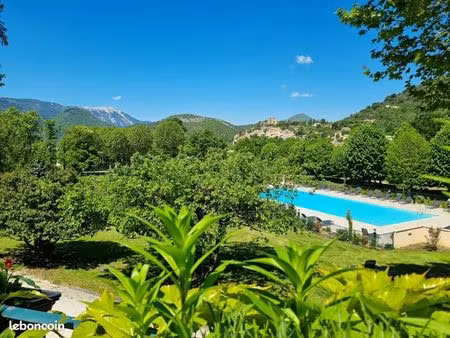 fonds de commerce caviste  restaurant montbrun les bains