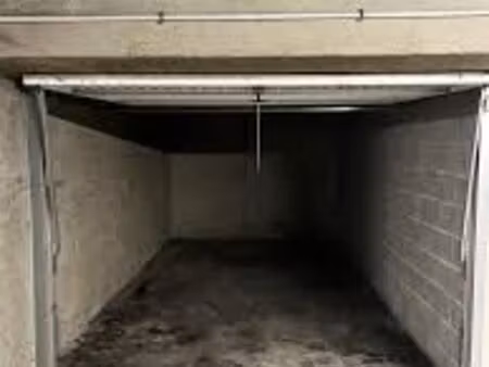 a louer garage fermé