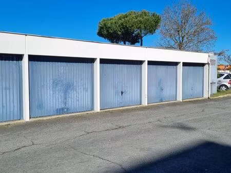 parking / garage / box fermé 14 5m²