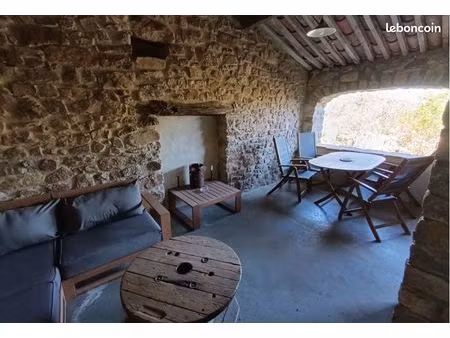 grande maison de village avec jardin