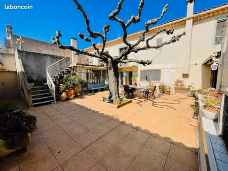 bellegarde a 2 pas du centre