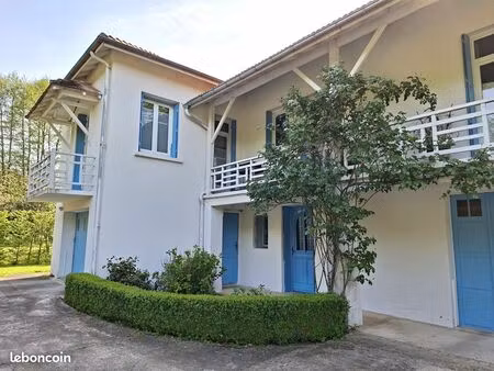 maison - 6 pièces - 185m² - avec grand terrain