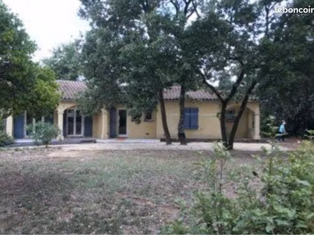 belle villa individuelle 100m2 3?chambrés à coucher a gaujac