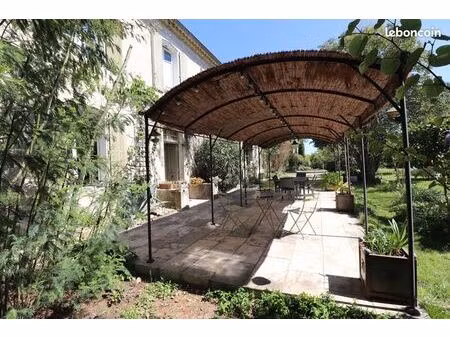 mas 157 m2   atelier et jardin paysagé de 2 310 m2