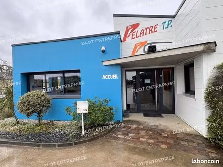 local d'activité 210 m²