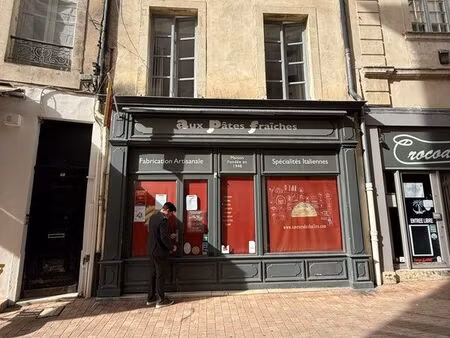 local commercial 80m2