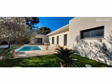 maison contemporaine hors lotissement