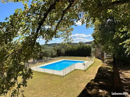 ? à louer – appartement d’exception dans château classé – 110m² – 3 chambres – piscine & p