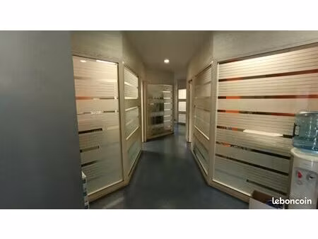 local commercial 133 m²