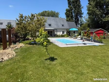 maison familiale d’exception avec piscine – véretz