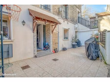 un air de maison à 2 min de tout – 101 m² avec entrée indépendante et grande terrasse