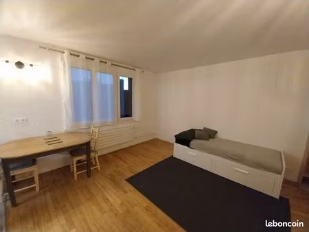 studio 25 68m² meublé à louer + parking privatif + cave