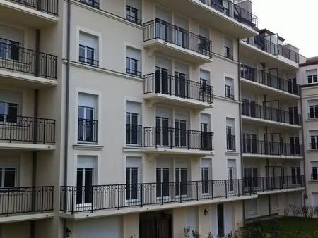 grand 2p proche bords de marne