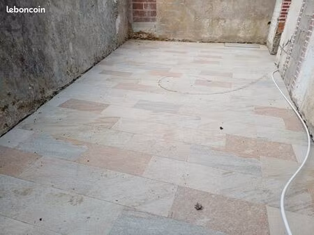 bouges le chateau : maison 68m2 + terrasse ensoleillée