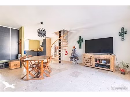 maison 4 pièces 80 m²