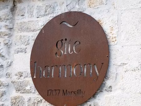 propriété avec 3 maisons bourg marsilly