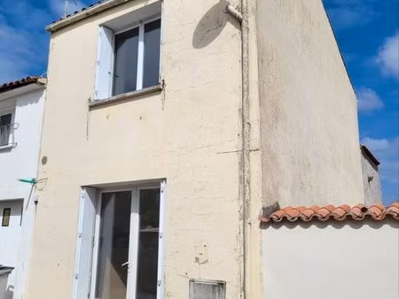 maison sans extérieure à rénover