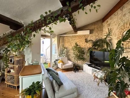 maison de village de caractère avec terrasse