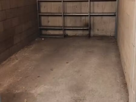 box fermé à louer – gentilly (94)