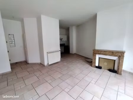 bel appartement t3 centre la tour du pin