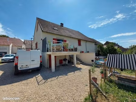 maison à louer – 90 m² – le vernois