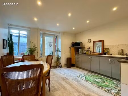 appartement 4 pièces 92 m²