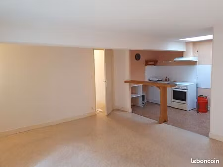 charmant appartement à louer en plein cœur de la ville