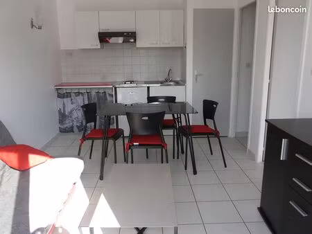 app 2 pièces prox auchan la couronne