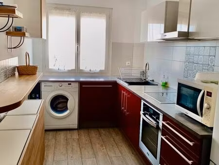 t2 48m2 rénové à 2 pas de la plage