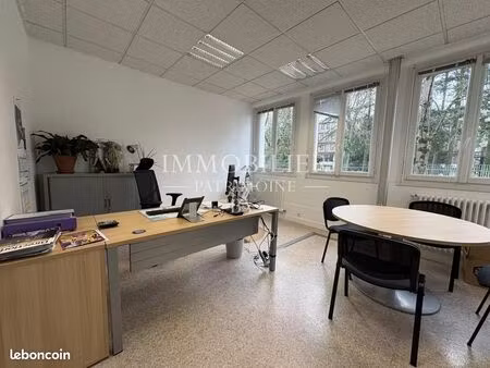 bureaux 606 m² blois