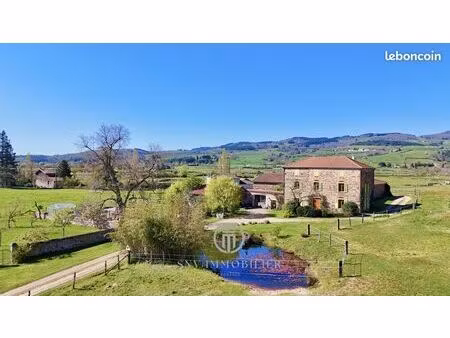 propriété 6 pièces 271 m²