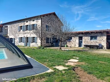 ferme 6 pièces 230 m²