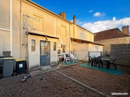 maison 4 pièces 82 m²