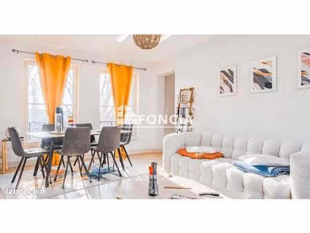 bel appartement centre-ville chinon