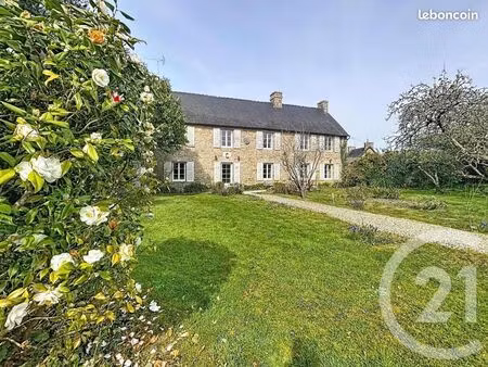 maison 8 pièces 206 m²