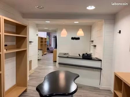 local commercial à louer
