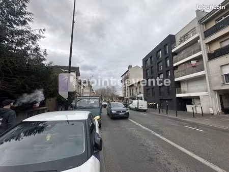 local commercial 40 m²