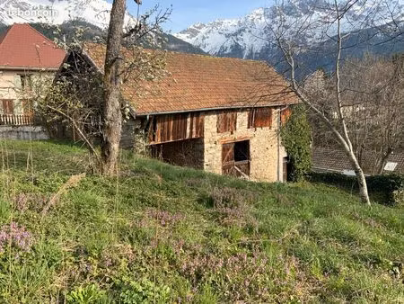 grange à rénover - 780 m² - vue dégagée – exposition plein sud – laval en belledonne  isèr