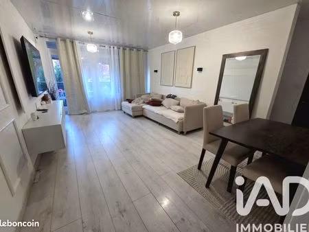 appartement 4 pièces 77 m²