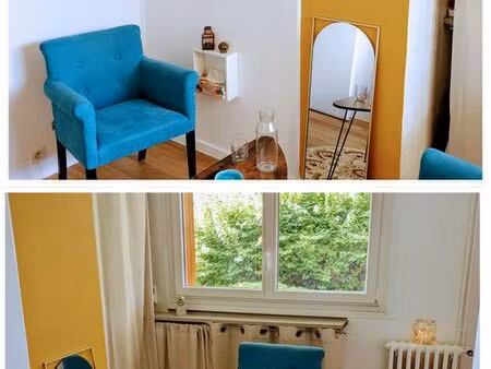 bureau lumineux dans cabinet multi-thérapeutes