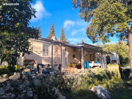 a vendre maison gareoult particulier