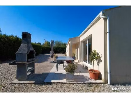 pavillon 4 pièces 93 m²