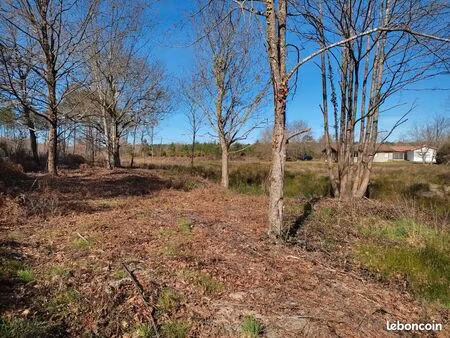 terrain constructible à 10 minutes de contis