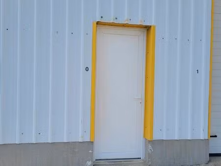 local de stockage 55m2 sur brélès