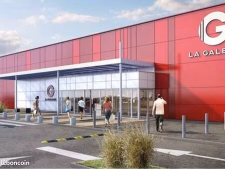 loue local centre commercial carrefour