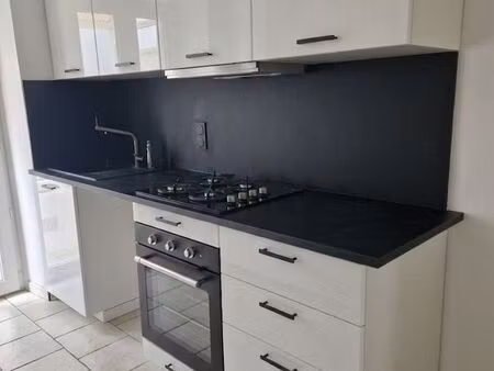 maison atypique t4 quartier kéruscun