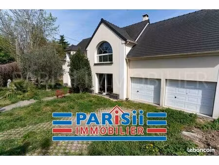 maison 8 pièces 176 m²