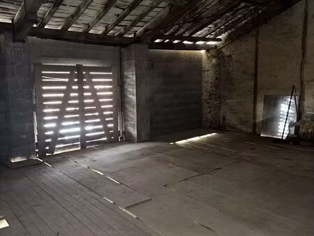 parking/box 150 m² chemillé-en-anjou