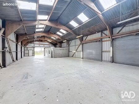 local 300 m² concarneau